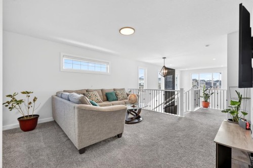 208 Dawson Circle, Chestermere, AB - Indoor Photo Showing Living Room