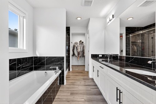 208 Dawson Circle, Chestermere, AB - Indoor Photo Showing Bathroom