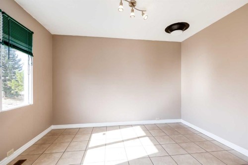 248 Huntcroft Road Ne, Calgary, AB - Indoor Photo Showing Other Room