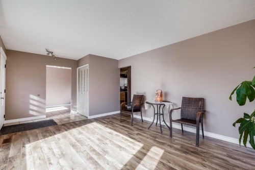 248 Huntcroft Road Ne, Calgary, AB - Indoor