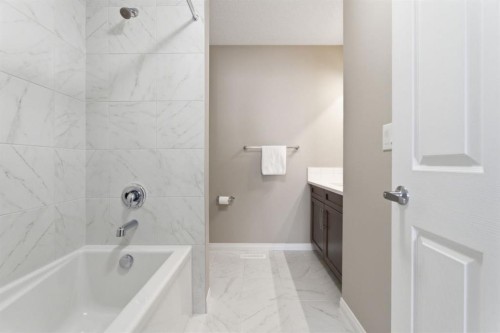 22 Carrington Crescent Nw, Calgary, AB - Indoor Photo Showing Bathroom