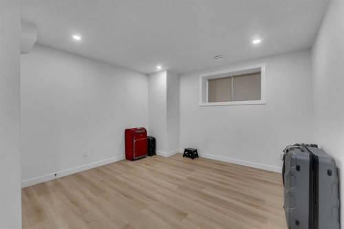 112 Cityside Terrace Ne, Calgary, AB - Indoor Photo Showing Other Room