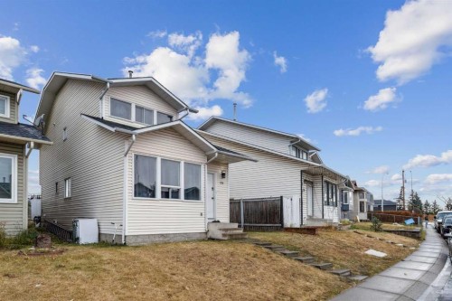 218 Falmere Way Ne, Calgary, AB - Outdoor