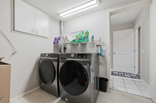 7 Chaparral Road Se, Calgary, AB - Indoor Photo Showing Laundry Room