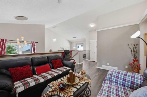7 Chaparral Road Se, Calgary, AB - Indoor Photo Showing Living Room