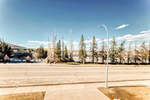 92 Hamptons Drive Nw, Calgary, AB - Outdoor