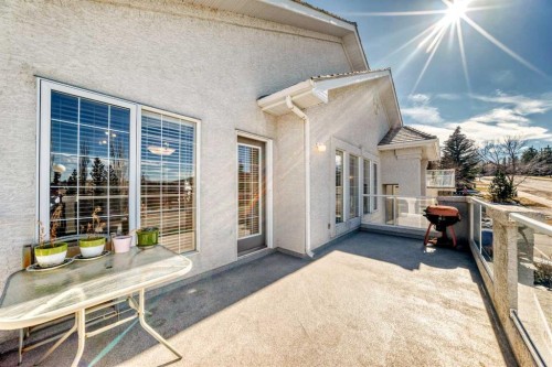 92 Hamptons Drive Nw, Calgary, AB - Outdoor With Exterior