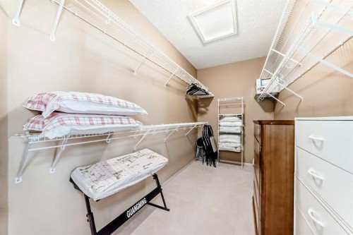 92 Hamptons Drive Nw, Calgary, AB - Indoor