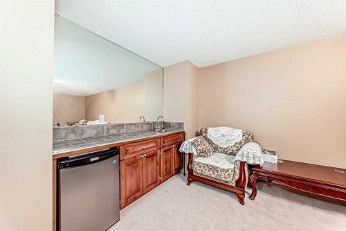 92 Hamptons Drive Nw, Calgary, AB - Indoor