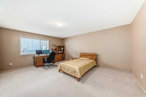 92 Hamptons Drive Nw, Calgary, AB - Indoor