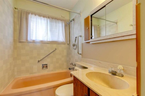 28 Fairview Crescent Se, Calgary, AB 