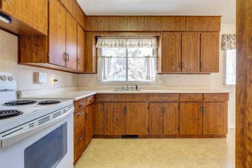 28 Fairview Crescent Se, Calgary, AB 