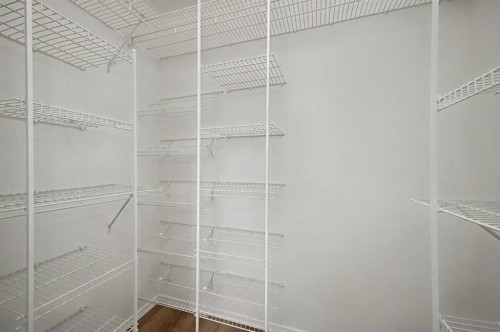 1409 Strathcona Way, Strathmore, AB - Indoor With Storage