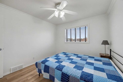 1409 Strathcona Way, Strathmore, AB - Indoor Photo Showing Bedroom