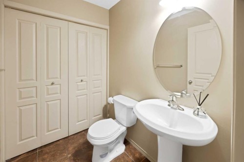 10 Bridlerange Circle Sw, Calgary, AB - Indoor Photo Showing Bathroom