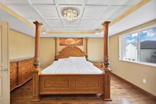 10 Bridlerange Circle Sw, Calgary, AB - Indoor Photo Showing Bedroom