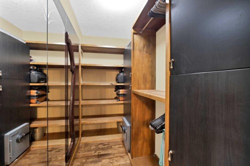 10 Bridlerange Circle Sw, Calgary, AB - Indoor