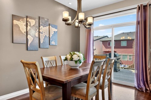 202 Evansridge Circle Nw, Calgary, AB - Indoor Photo Showing Dining Room