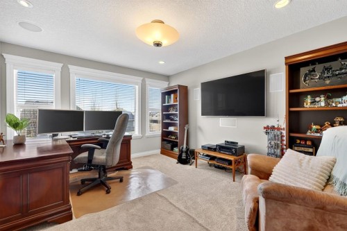 202 Evansridge Circle Nw, Calgary, AB - Indoor Photo Showing Office
