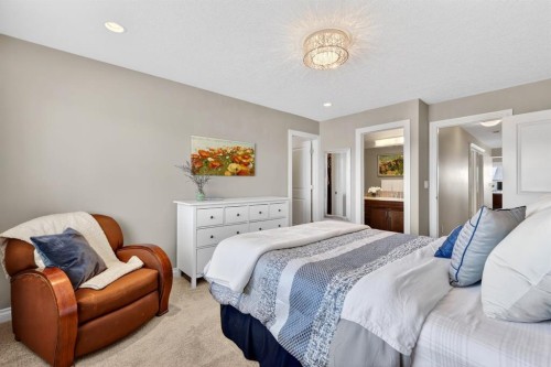 202 Evansridge Circle Nw, Calgary, AB - Indoor Photo Showing Bedroom