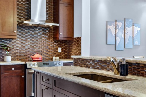 202 Evansridge Circle Nw, Calgary, AB - Indoor Photo Showing Kitchen With Double Sink