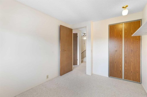 460 Cannington Close Sw, Calgary, AB - Indoor Photo Showing Other Room