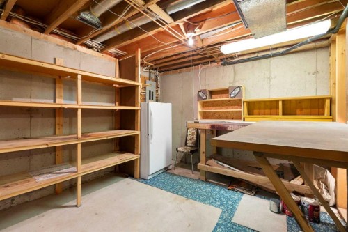 460 Cannington Close Sw, Calgary, AB - Indoor Photo Showing Basement