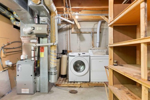460 Cannington Close Sw, Calgary, AB - Indoor Photo Showing Laundry Room