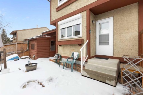 460 Cannington Close Sw, Calgary, AB - Outdoor With Exterior