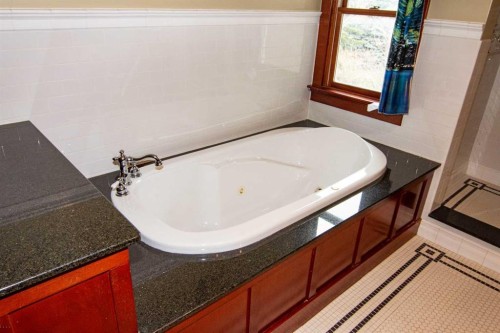 110 Scarboro Avenue Sw, Calgary, AB - Indoor Photo Showing Dining Room