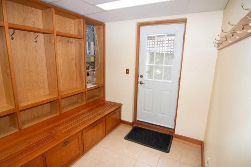 110 Scarboro Avenue Sw, Calgary, AB - Indoor Photo Showing Bedroom