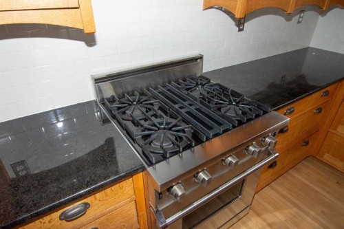 110 Scarboro Avenue Sw, Calgary, AB - Indoor Photo Showing Kitchen