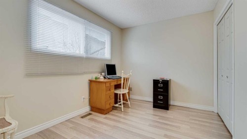 504 Suntree Place, Okotoks, AB - Indoor