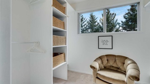504 Suntree Place, Okotoks, AB - Indoor Photo Showing Other Room