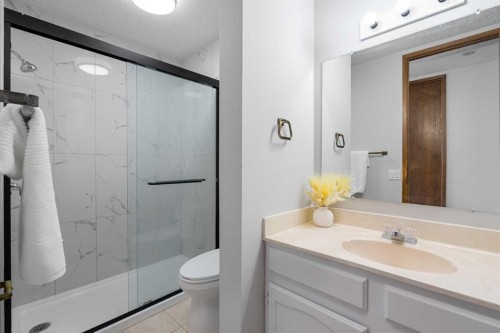 12 Edgedale Way Nw, Calgary, AB 