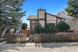 12 Edgedale Way NW Calgary, AB T3A 2P8