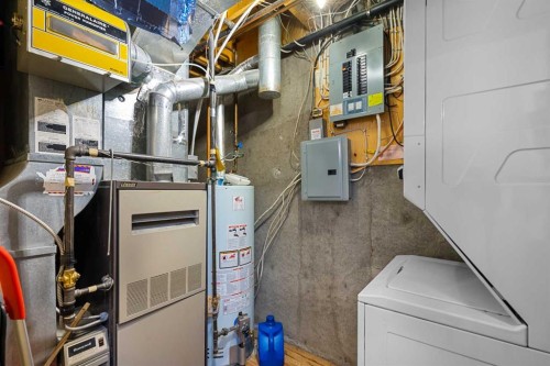 12 Edgedale Way Nw, Calgary, AB 