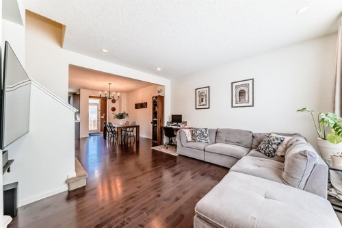 660 Walden Drive Se, Calgary, AB - Indoor Photo Showing Living Room
