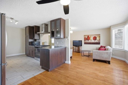 1523 110 Avenue Sw, Calgary, AB - Indoor