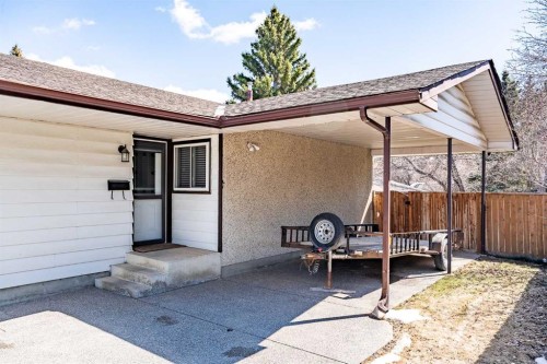 1523 110 Avenue Sw, Calgary, AB - Outdoor With Exterior