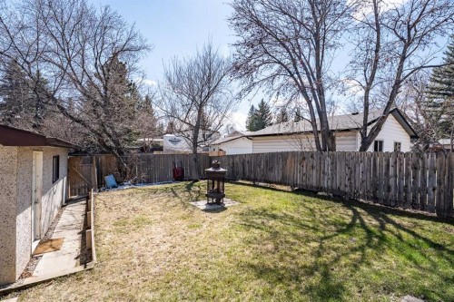 1523 110 Avenue Sw, Calgary, AB - Outdoor