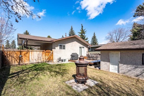 1523 110 Avenue Sw, Calgary, AB - Outdoor