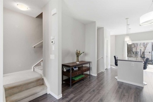 150 Copperpond Villas Se, Calgary, AB - Indoor
