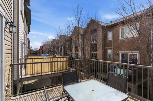 150 Copperpond Villas Se, Calgary, AB - Outdoor With Exterior