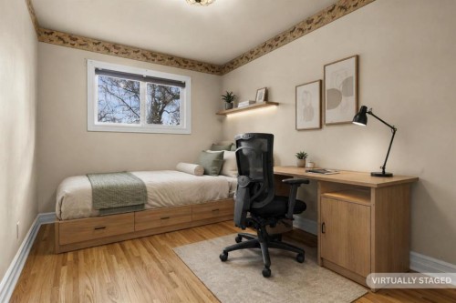3816 Brighton Drive Nw, Calgary, AB - Indoor Photo Showing Bedroom