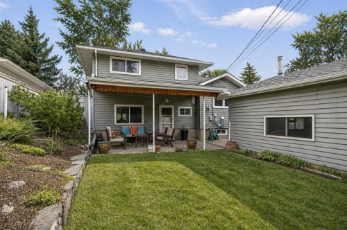 3816 Brighton Drive Nw, Calgary, AB - Outdoor