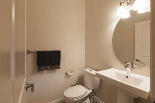 97 Aspenshire Drive Sw, Calgary, AB - Indoor Photo Showing Bathroom