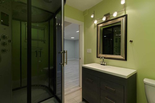 97 Aspenshire Drive Sw, Calgary, AB - Indoor Photo Showing Bathroom