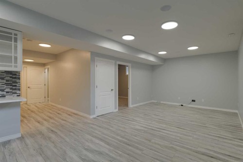 97 Aspenshire Drive Sw, Calgary, AB - Indoor