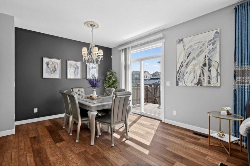 37 Evansfield Manor Nw, Calgary, AB - Indoor Photo Showing Dining Room